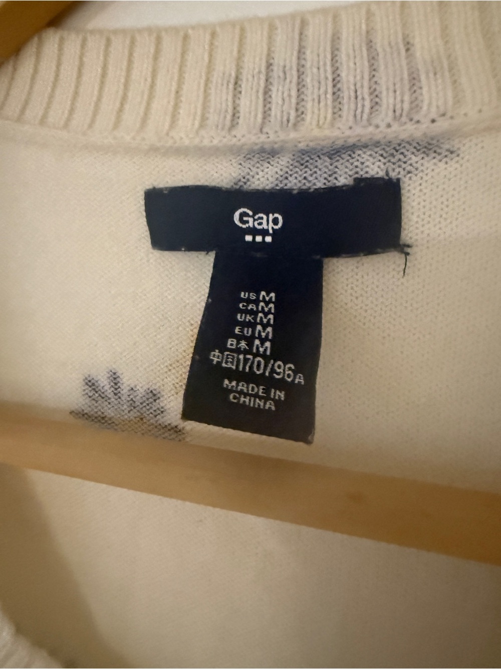 GAP Cream Sweater with Navy Floral Accent - Picture 3 of 4